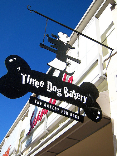 Three Dog Bakery – Sherman Oaks